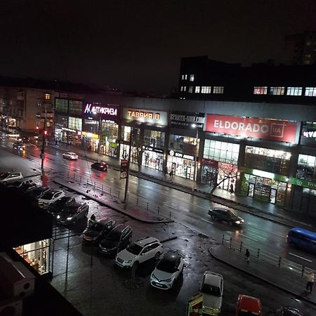 דירות Khmelʼnytsʼkyy 2Х Комнатная С Ремонтом В Центре.Renovated, Center מראה חיצוני תמונה