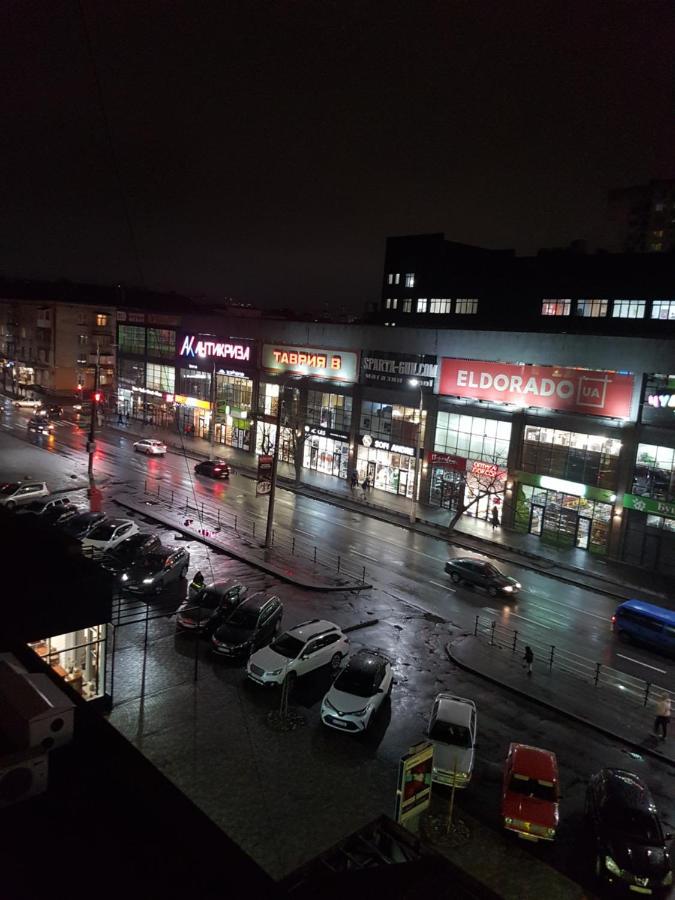 דירות Khmelʼnytsʼkyy 2Х Комнатная С Ремонтом В Центре.Renovated, Center מראה חיצוני תמונה